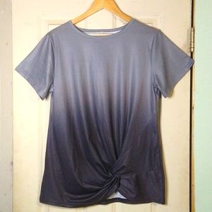 Size L gray twist front shirt